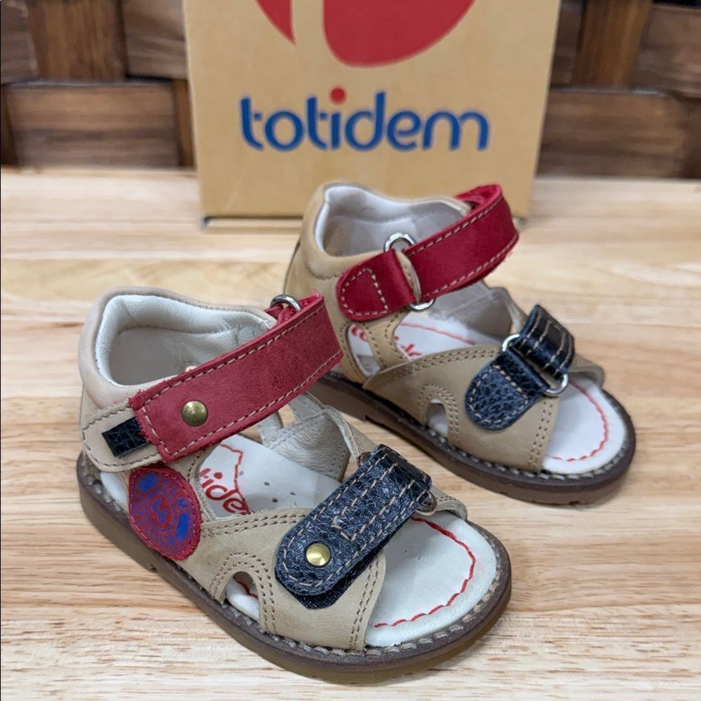 Kids Sandals - Red and Tan